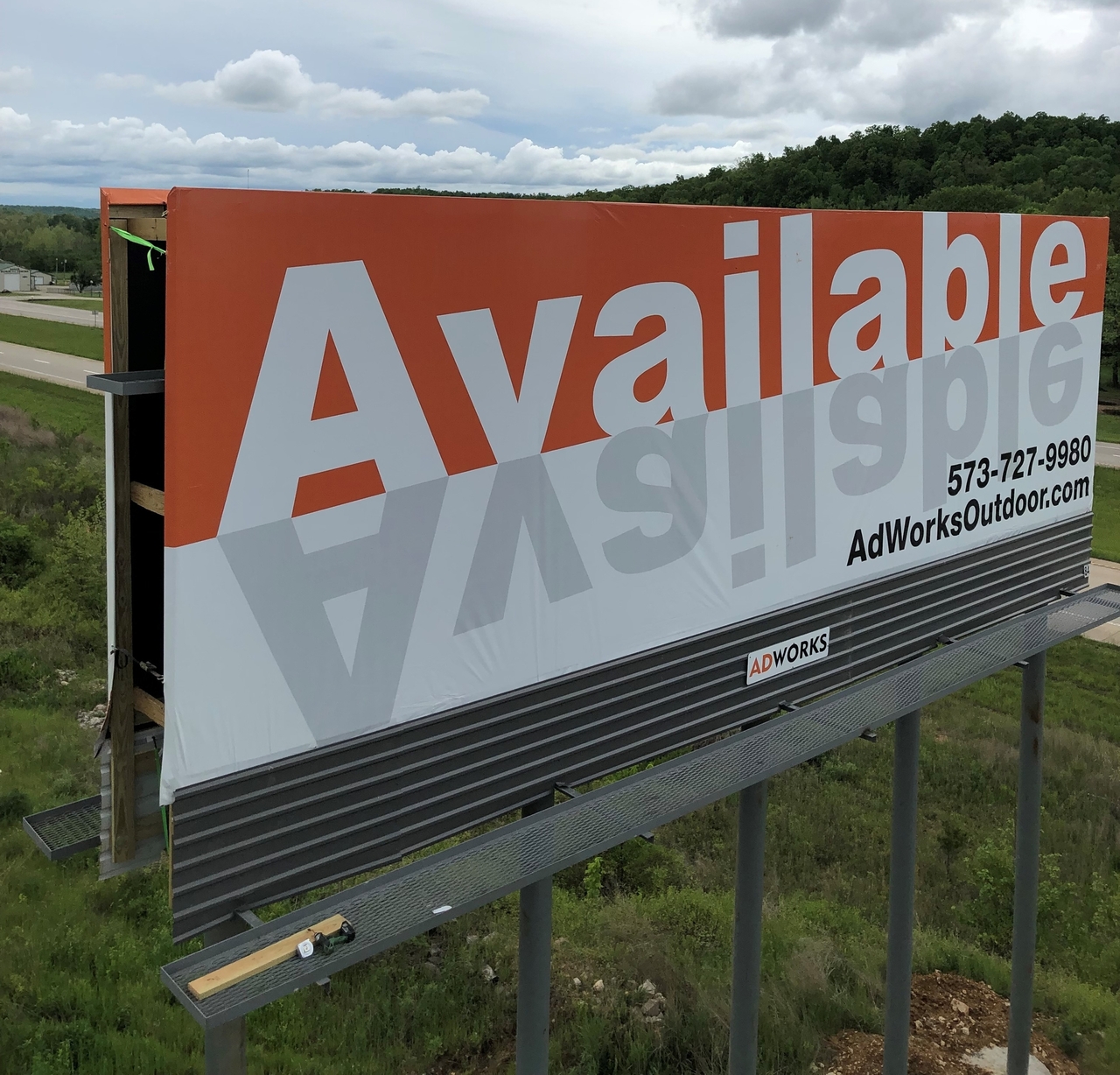 ba84_1280_1280_oriented Sign